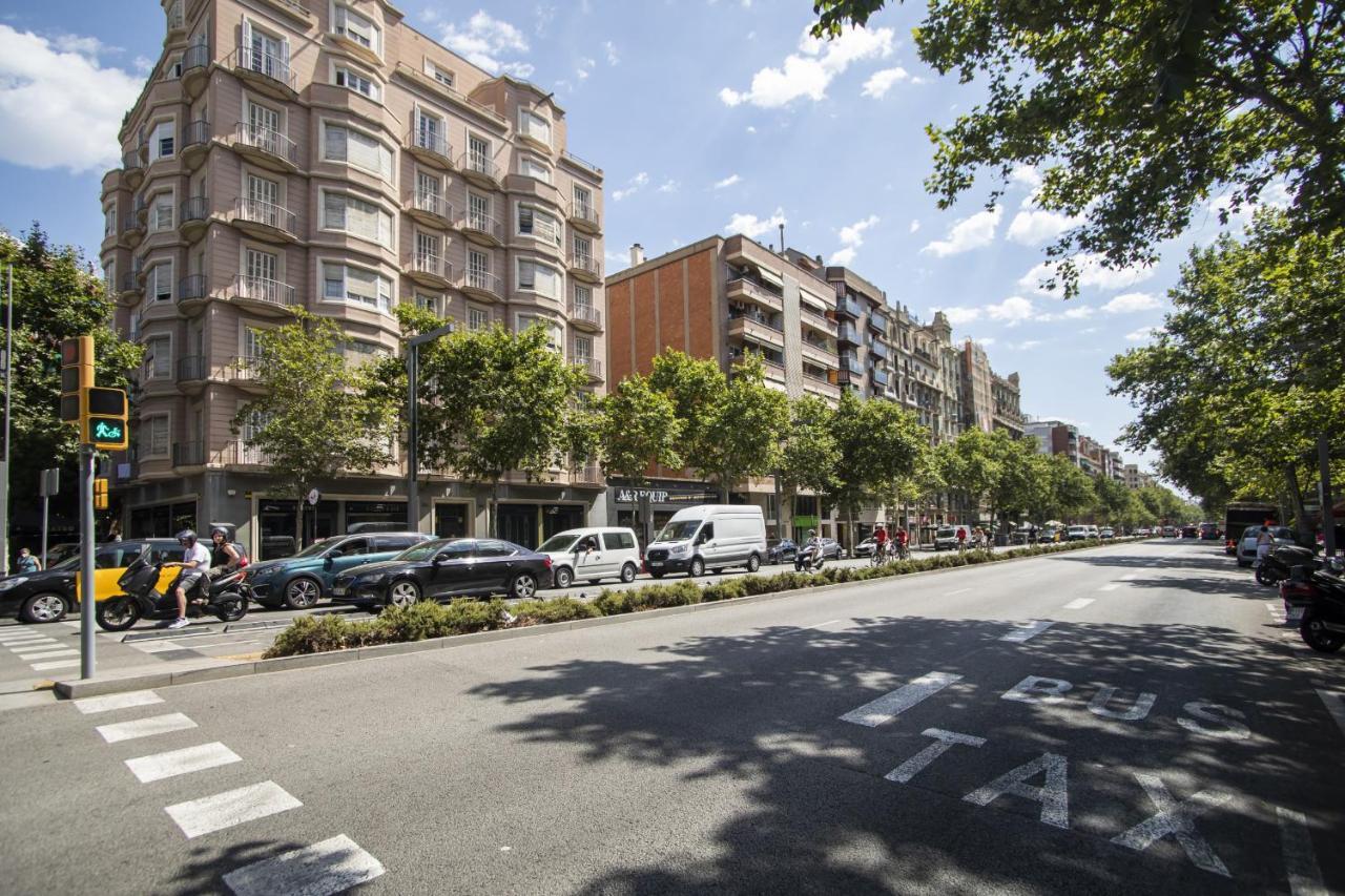 32Par1009 - Big And Spacious Apartment Downtown Barcelona Buitenkant foto